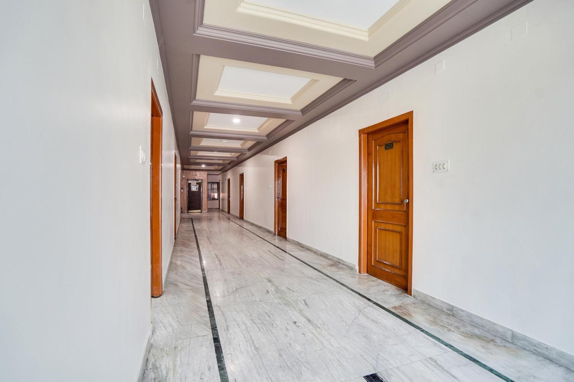 Super Collection O Paras Circle Formerly Osheen Palace อุเดเปอร์ ภายนอก รูปภาพ