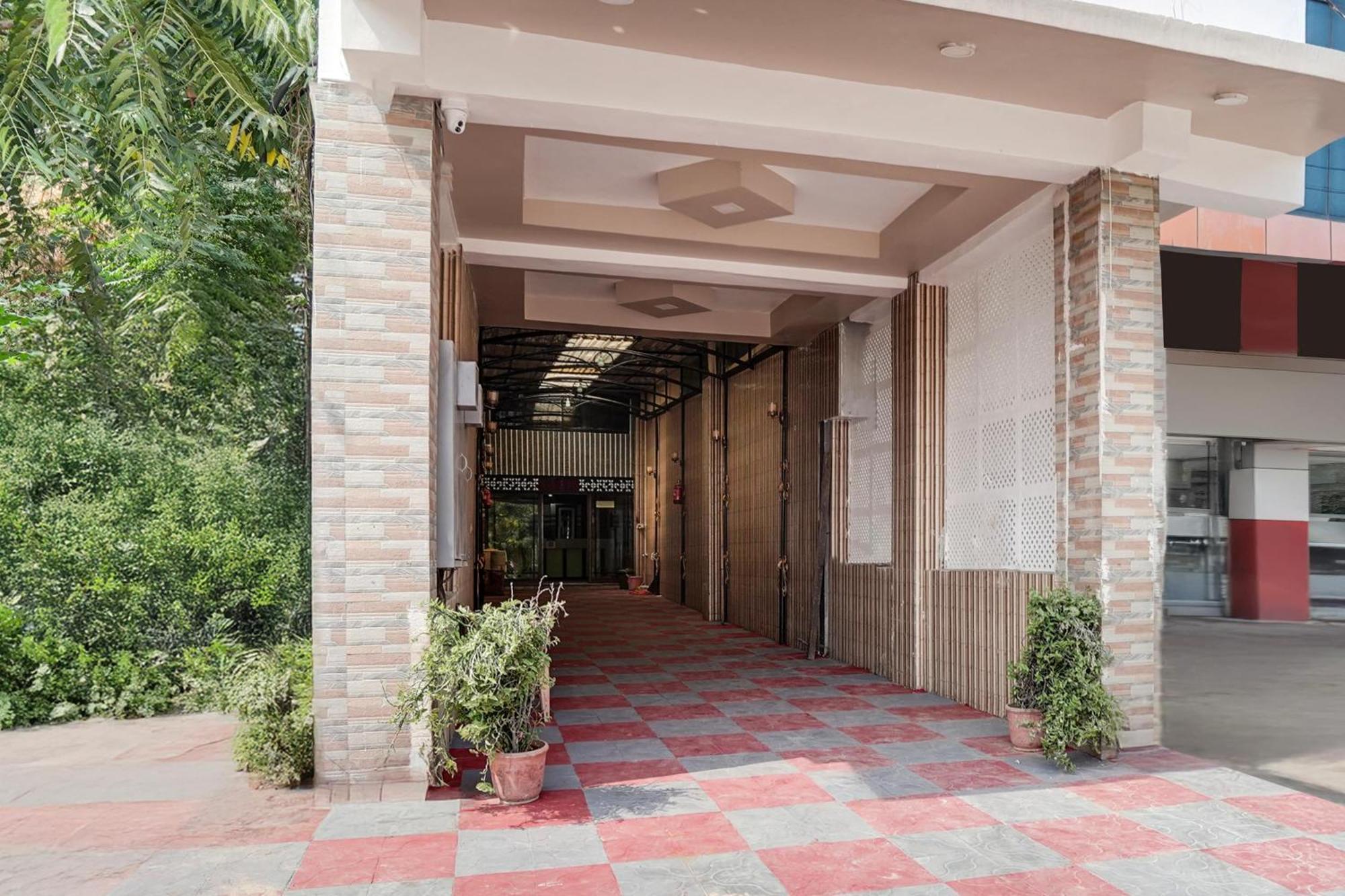 Super Collection O Paras Circle Formerly Osheen Palace อุเดเปอร์ ภายนอก รูปภาพ
