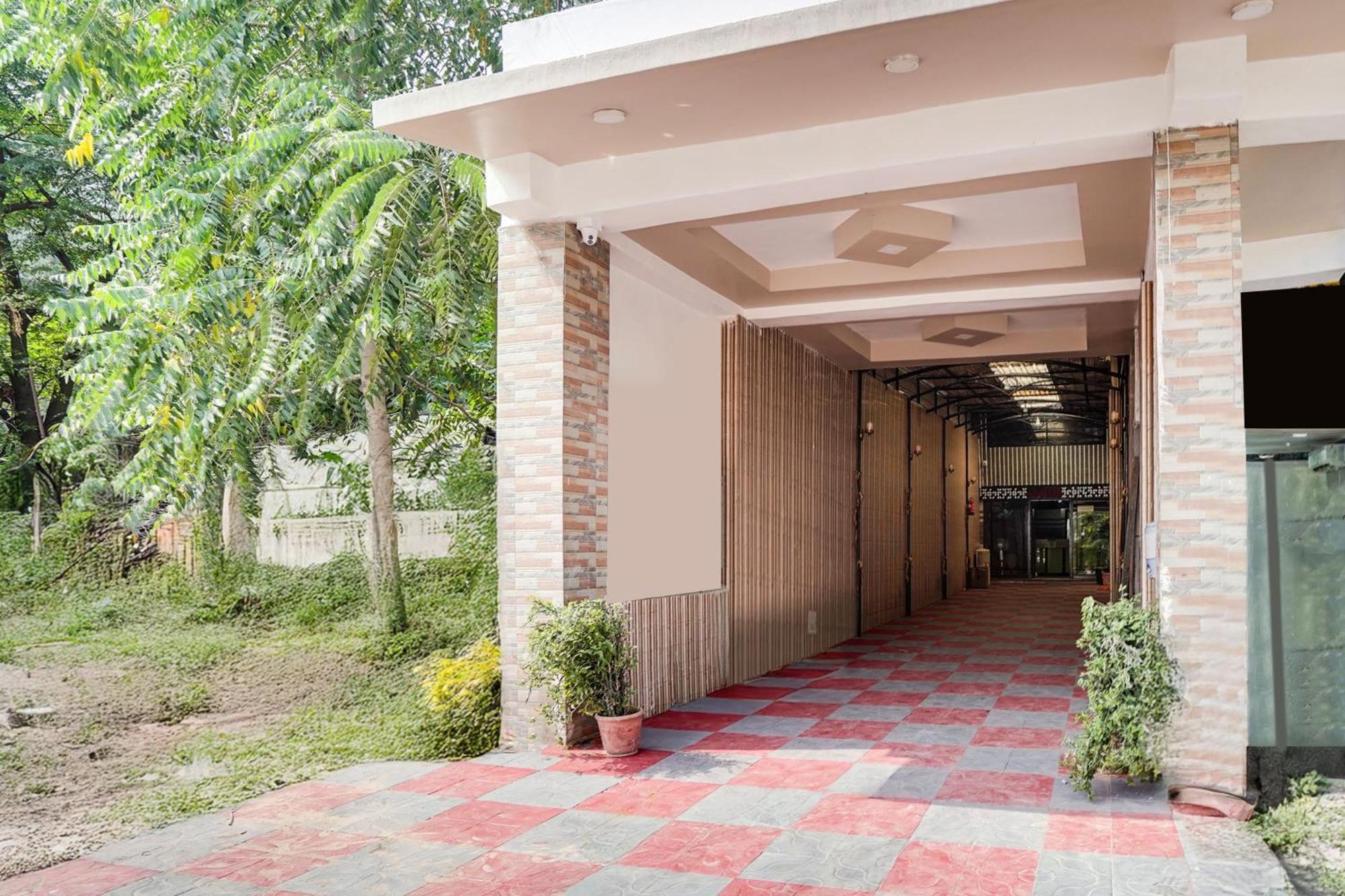 Super Collection O Paras Circle Formerly Osheen Palace อุเดเปอร์ ภายนอก รูปภาพ