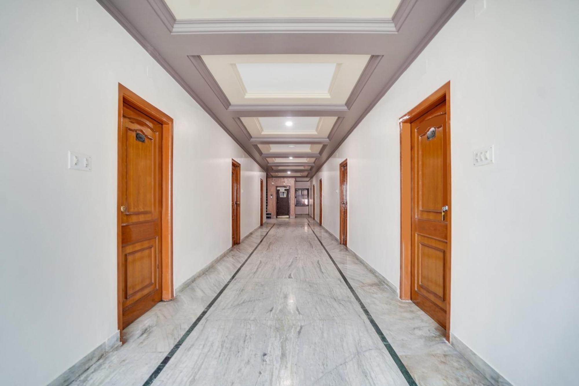 Super Collection O Paras Circle Formerly Osheen Palace อุเดเปอร์ ภายนอก รูปภาพ